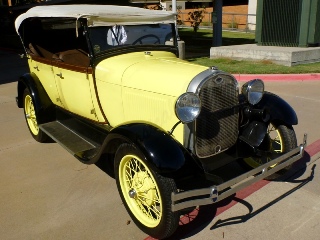 Right front 1929 Ford Model A Phaeton